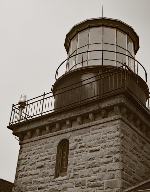 Point Sir Lighthouse