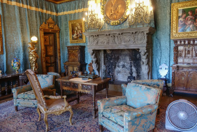 Buelton Hurst Mansion-33.jpg