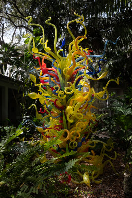 Glass sculpture by Dale Chihuly 