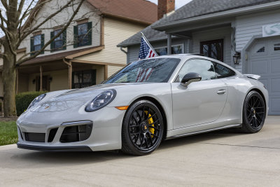2019 Porsche 911 GTS (Gallery)