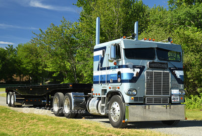 Freightliner_7431.jpg