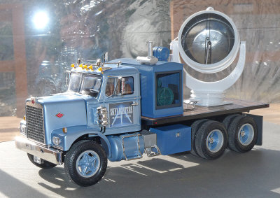 Diamond Reo Searchlight Truck