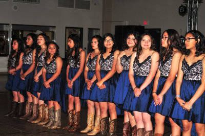 420kinci_117quinceaneras.jpg