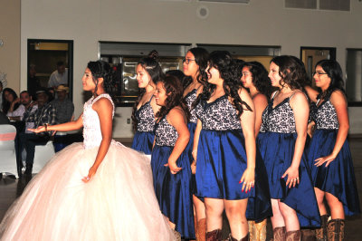 420kinci_144quinceaneras.jpg
