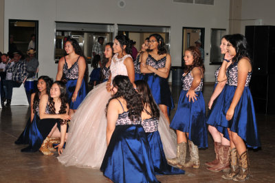 420kinci_146quinceaneras.jpg