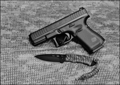 glock44_03_bw_9665.jpg