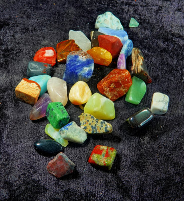 (2022) Assorted Rocks NEW04258_dphdr (Raw).jpg