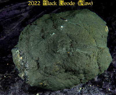 2022 Blue Crystal Geode Large NEW04497 (Whole)_dphdr.jpg