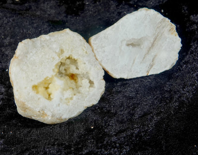 2022 Geode 1 NEW04660_dphdr copy.jpg