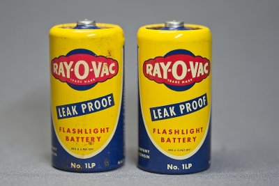 Working RAY-O-VAC batteries 1940s