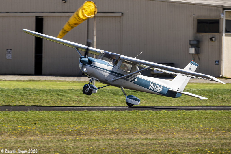 Cessna Aerobat Landing
