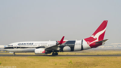 Qantas Boeing 737-800 with Indigenous Art Livery