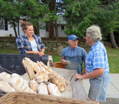 Suzanne sells wonderful country loaves on Friday's
