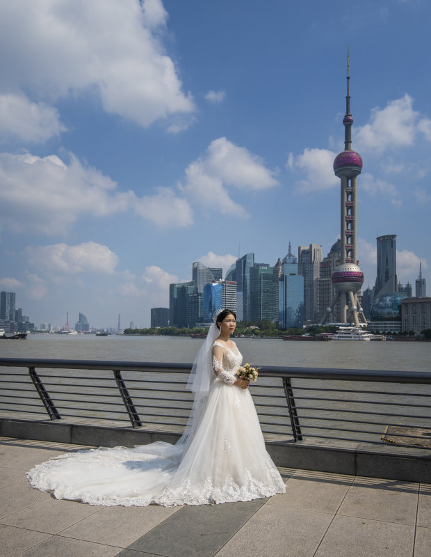 Bride Shanghai white dress