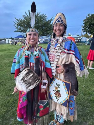 Nez Pierce Indian ladies