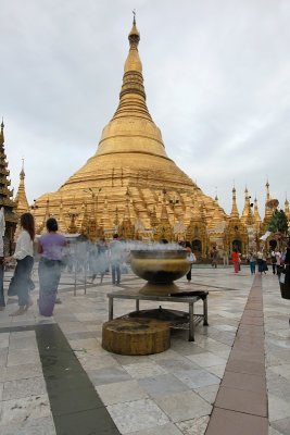 Yangon: @Shwedagon Pagoda