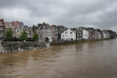 River Maas, Maastricht