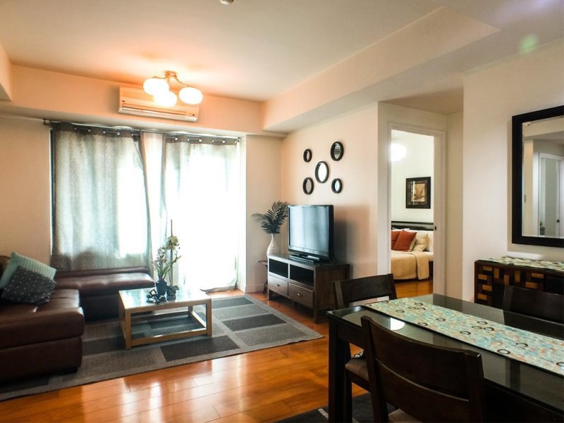 2BR for Sale in One Rockwell East***