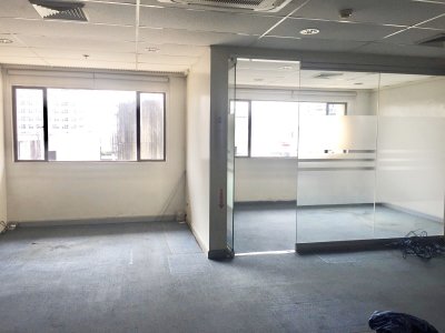 125 Square Meter Office Space for Lease in Legaspi Village