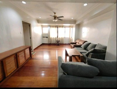 2BR for Sale near Legaspi Park