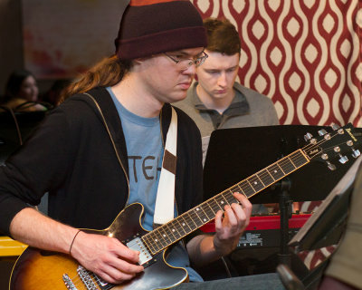9273 Guitar & Piano