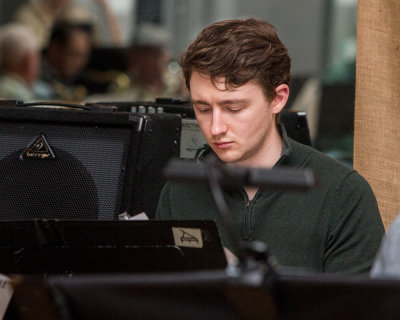 9652 Pianist