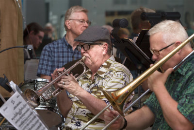 9650 Brass and Drums