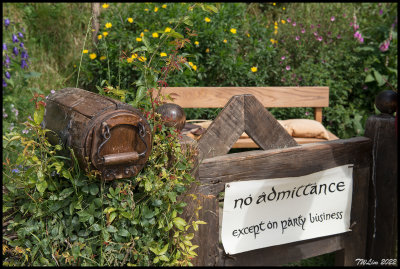 Bag End gate