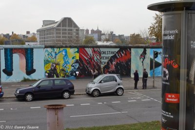 Berlin Wall 2.jpg