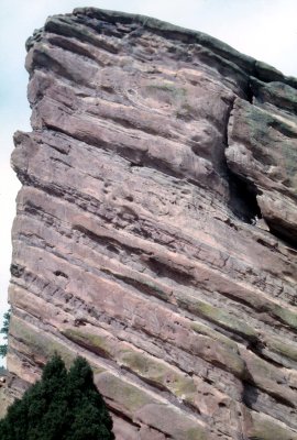 01 Big red rock with climbers.jpg
