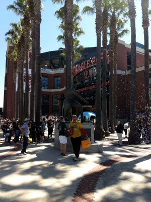 10 Oracle Park entrance, 24 July 01.jpg