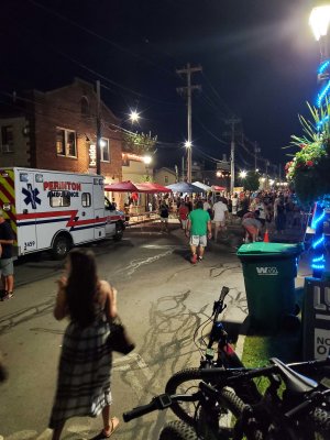 15 Fairport Music and Food Fest, 28 August 01.jpg