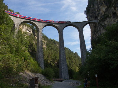 A train on the Landwasser Viadukt