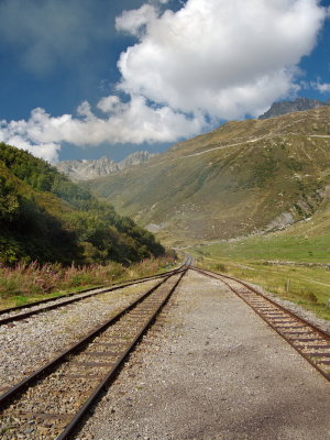 Tracks towards Furka Pass