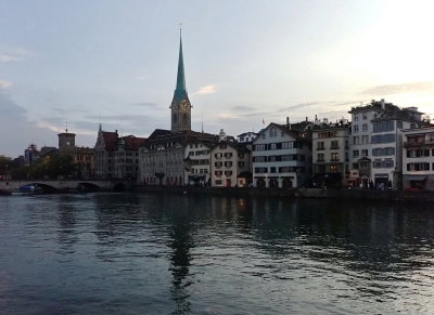 Limmat with Fraumnster at dusk