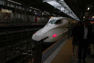 SHINKANSEN TO HIROSHIMA