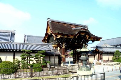 SHRINES AND TEMPLES IN KYOTO