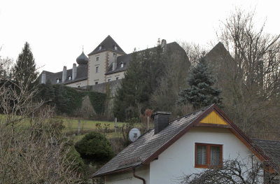 Castle Neuhaus3