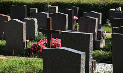 Cemetery Baumgarten05.jpg