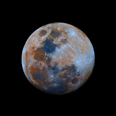Color-enhanced Moon