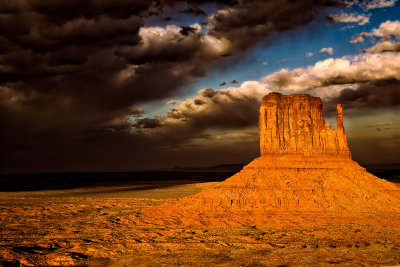 Approaching Storm  Monument Valley, AZ 11009 .jpg
