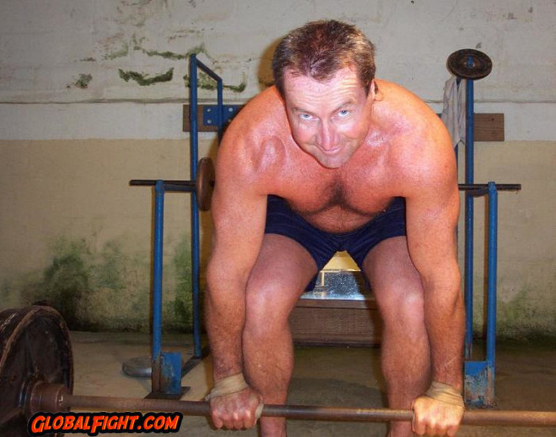 squating man gym.jpg