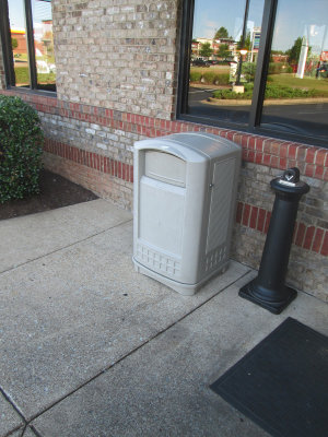 Cute garbage container at Zaxby's     IMG_4428.jpg