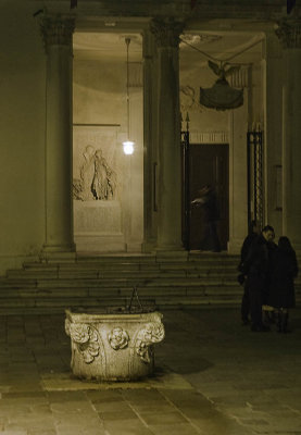 The entrance to Teatro La Fenice