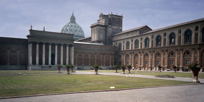 Courtyard of the Vatican museum 