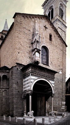 Entranco to the duomo - Bergamo Alta Citt