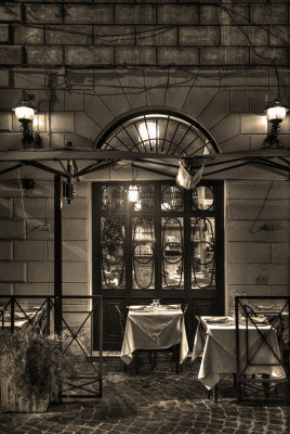 Nostalgia: A table for two in Rome