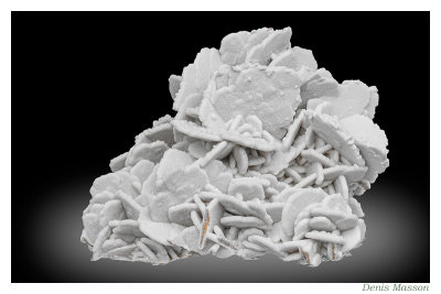 Calcite on Wulfenite.