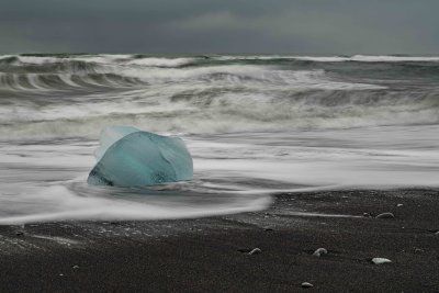 F61A4803 Iceberg at Diamond Beach