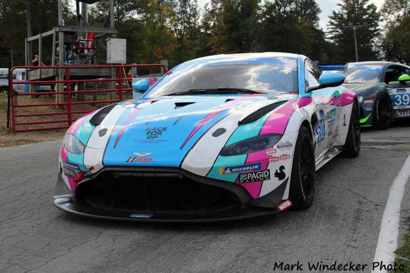 KOHR MOTORSPORTS Aston Martin Vantage GT4